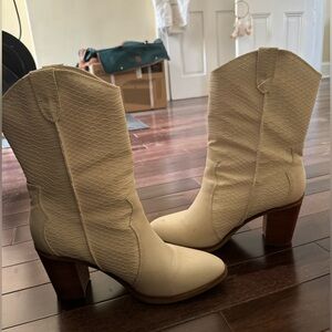 MIA Cindy Embossed Western Cowboy Boot